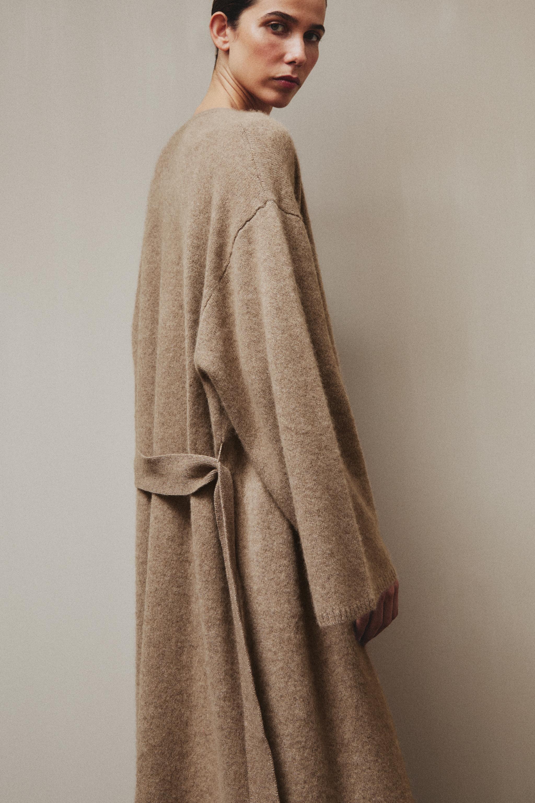 CASHMERE ROBE
